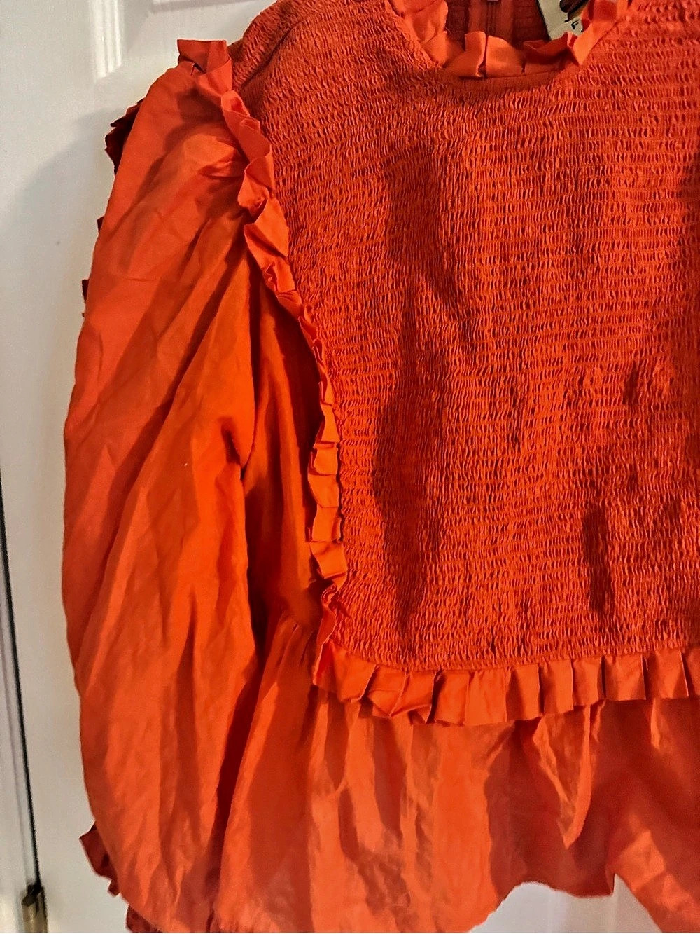 Farm Rio Orange Smocked Ruffle Blouse Size Medium - Picture 4 of 12